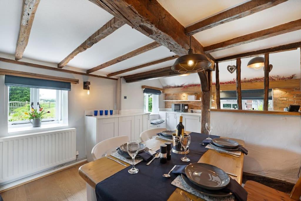 Willa Local Walks Pub Gardens Pet Friendly Landscaped Gardens And Free Private Parking Doddington  Zewnętrze zdjęcie